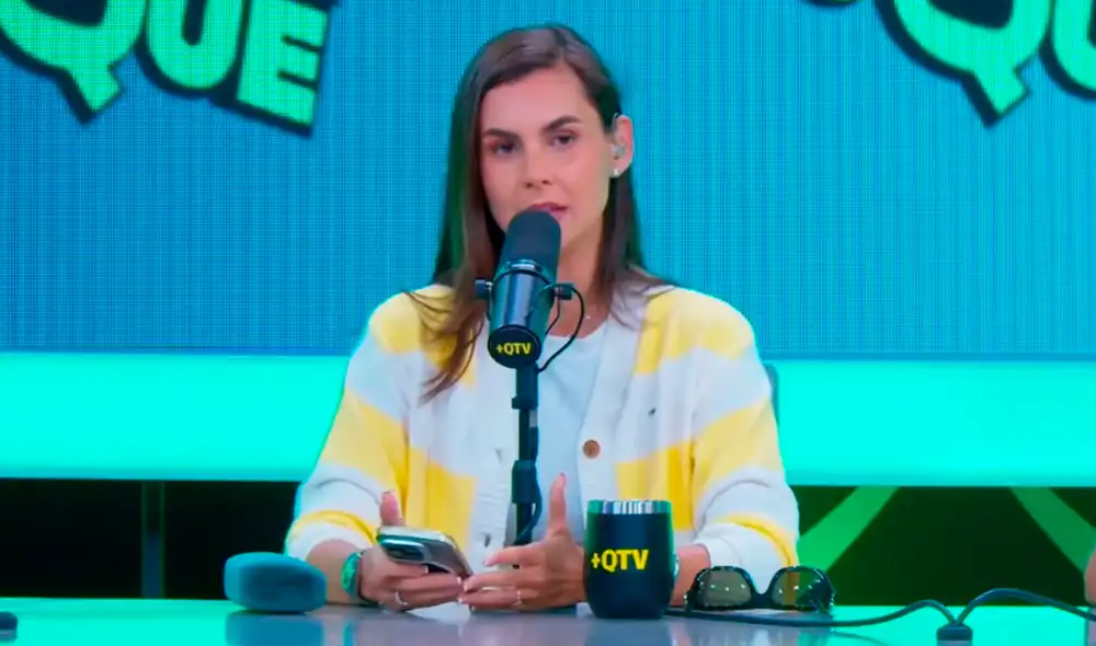 Talía Azcárate se convirtió en la primer mujer peruana que comentó un partido mundialista. Foto: captura de +QTV