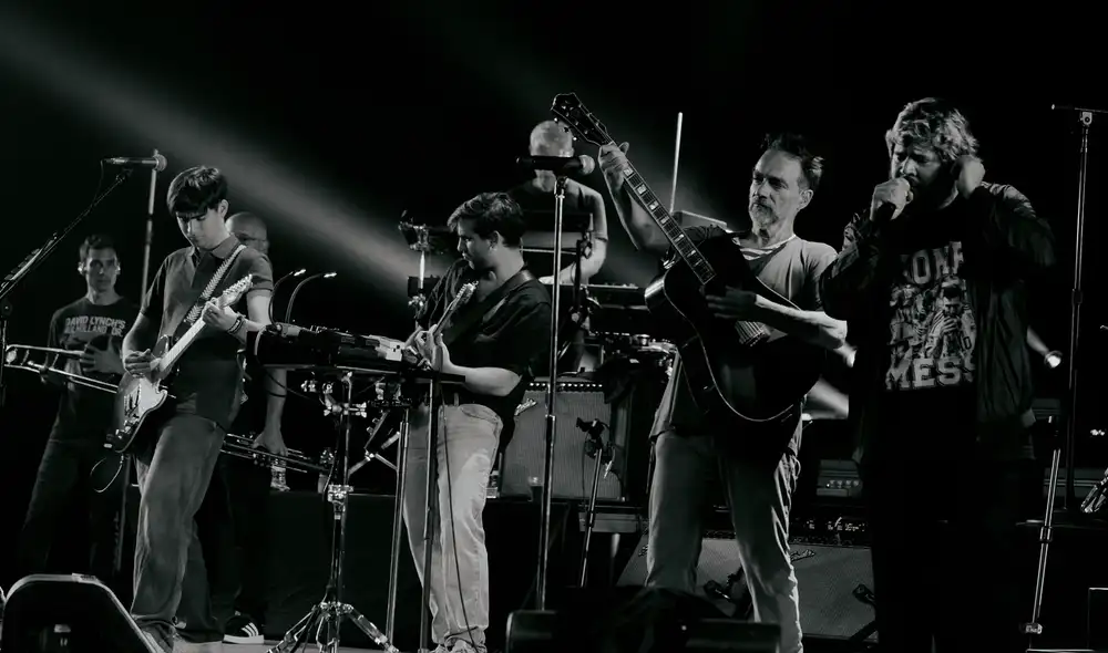 Los Fabulosos Cadillacs regresan a Perú para celebrar sus 40 años de trayectoria con un gran concierto en el Arena Monumental, programado para el 9 de mayo de 2026.