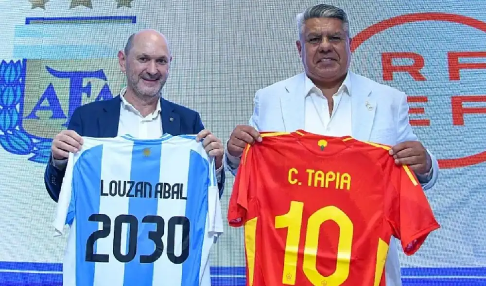 Rafael Louzán y Claudio Tapia, presidentes de la RFEF y AFA, respectivamente.