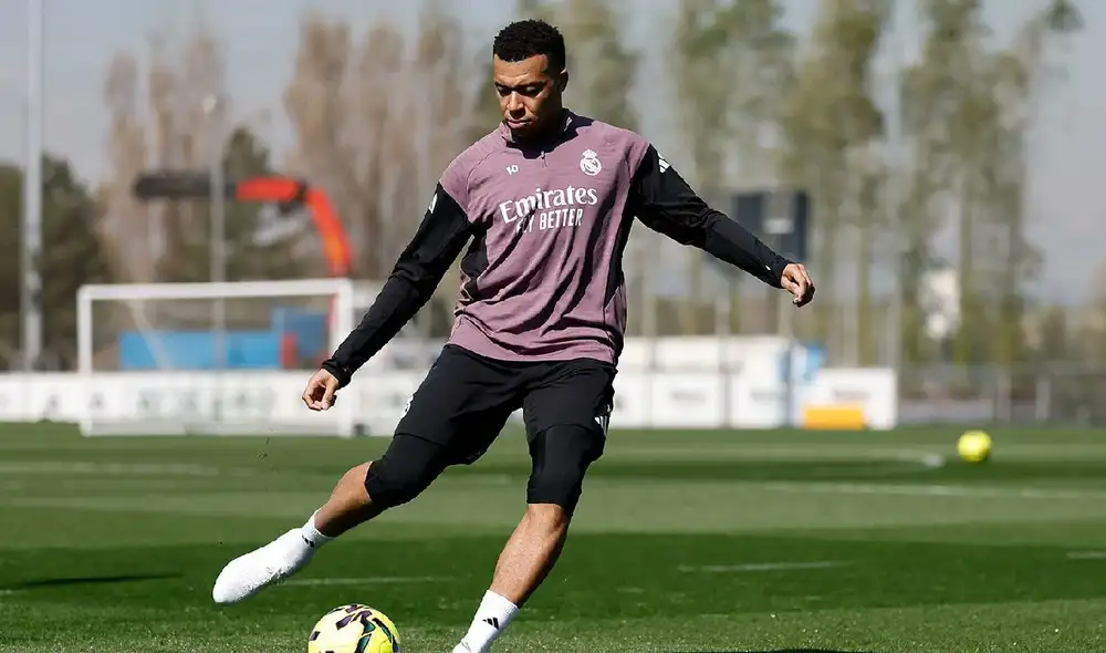 Kylian Mbappé sufrió un esguince en la rodilla izquierda.