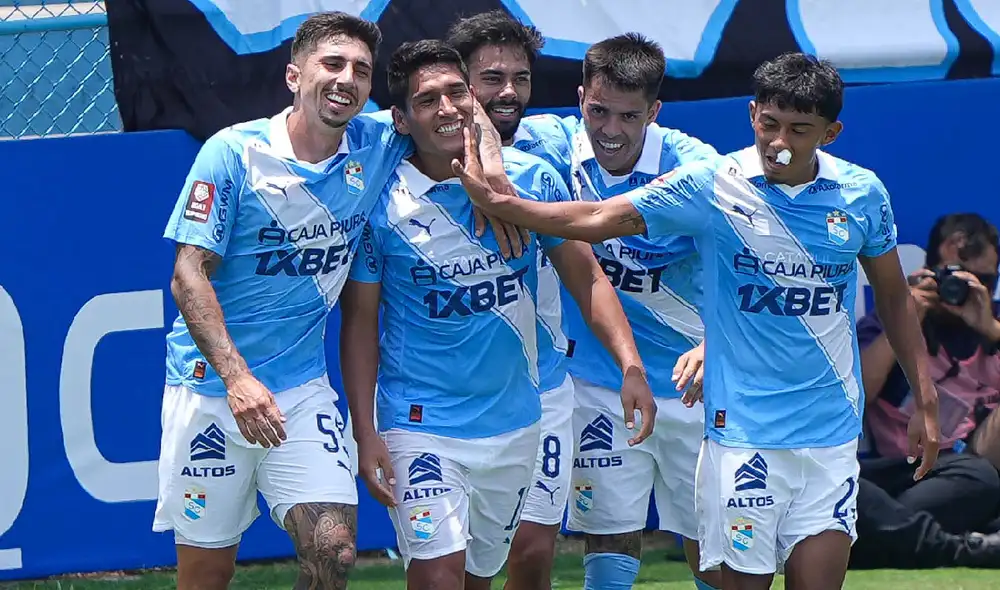 Irven Ávila suma 179 goles en el fútbol peruano.