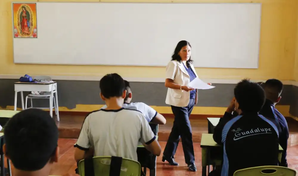 Docentes recibirán bono de S/67; sin embargo SUTEP califica monto de "irrisorio"