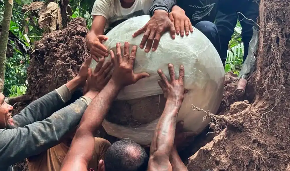 Unas esferas de arcilla fueron usadas como urnas funerarias en la Amazonía brasileña. Foto: Geórgea Holanda