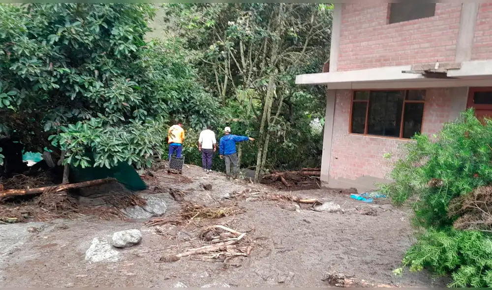El aluvión registrado la noche del último domingo en la provincia de Urubamba. Foto: Cortesía