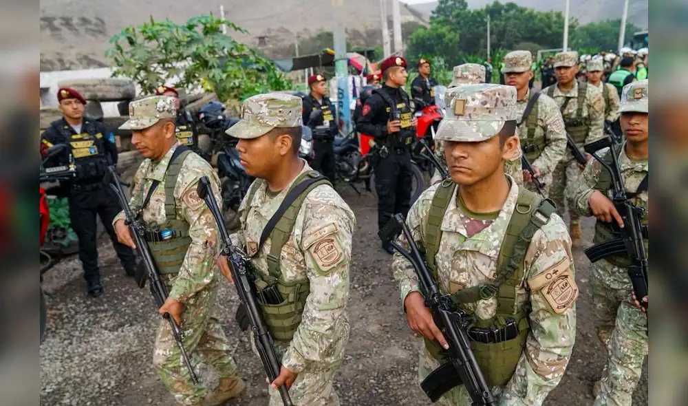 El Ejército se suma a los patrullajes en las calles.