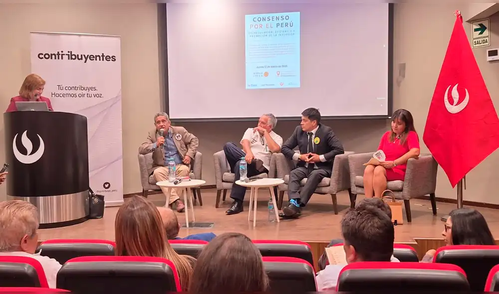 Candidatos expusieron sus propuestas ante la nueva deflagración en Camisea. Foto: Melissa Landa Candidatos expusieron sus propuestas ante la nueva deflagración en Camisea. Foto: Melissa Landa