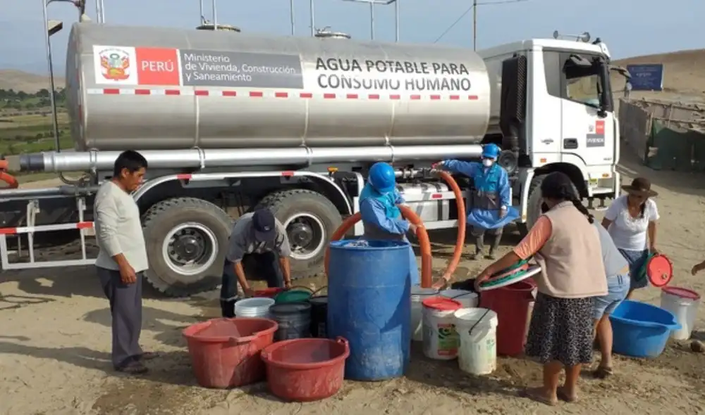Hogares de Lima y Callao consumen menos de la mitad de agua y destinan hasta el 9% de sus ingresos por el servicio.