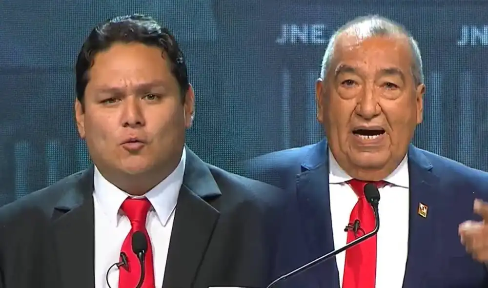 Enrique Valderrama y Mario Vizcarra se enfrentaron cara a cara en el tercer debate presidencial.