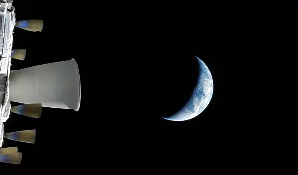 La NASA ha compartido una de las primeras imágenes de la Tierra tomadas por la nave Orión durante la misión Artemis II, crucial para la inyección translunar hacia la Luna. Foto: NASA