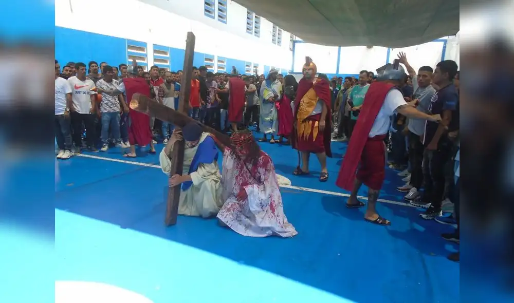 Internos representaron el Vía Crucis en cuatro establecimientos penitenciarios.