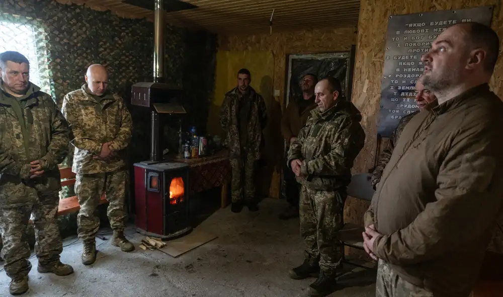 Ucrania y Rusia llevaron a cabo un intercambio de prisioneros, con 175 liberados de cada lado, en un gesto que acompaña la frágil tregua actual.