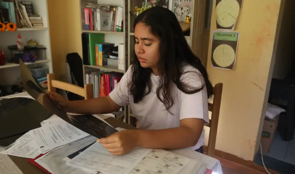 Decenas de personas afrontan un problema similar al de la joven estudiante para acceder a su medicamento.