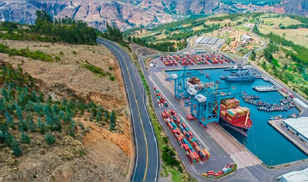 Perú busca fortalecer integración logística con Brasil y Asia-Pacífico a través de corredores y puertos estratégicos.