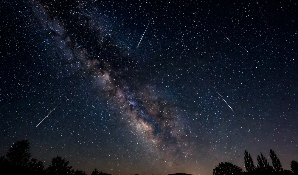 La mejor hora para observar la lluvia de meteoro Líridas será entre la medianoche y el amanecer del 22 de abril.