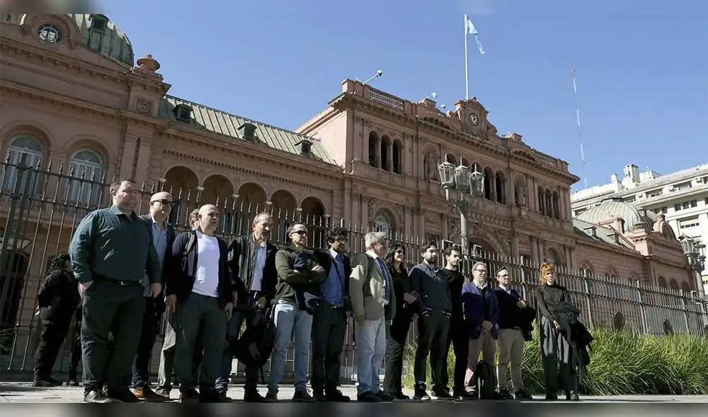 El gobierno de Javier Milei prohibió hoy el ingreso de periodistas acreditados a la Casa Rosada, dejando vacía la sala de prensaFoto: AFP