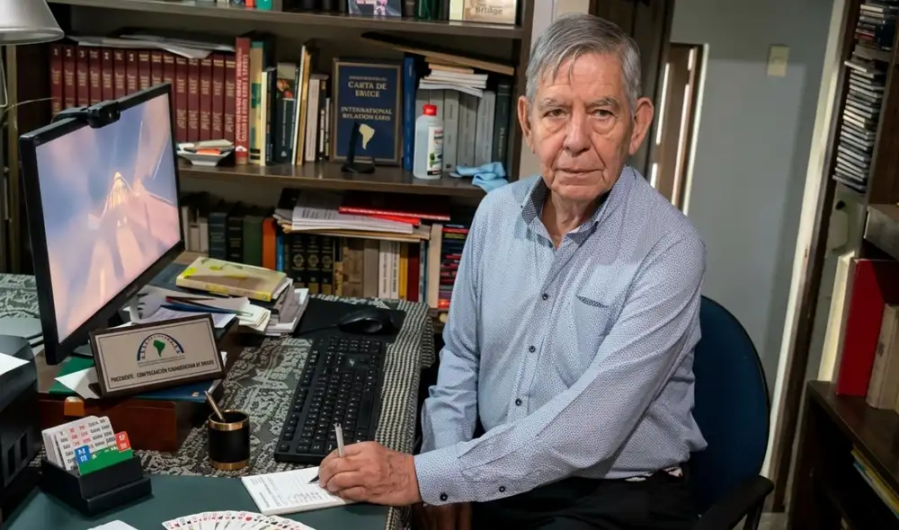 Leyenda: El nuevo presidente de la Confederación Sudamericana de Bridge (CSB), el peruano Arnaldo Meneses, se propone en su gestión la enseñanza del deporte mental en todos los colegios del país. Foto: archivo personal