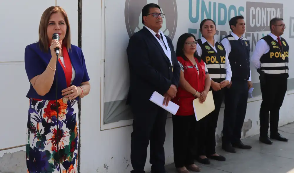 Durante el evento, más de 30 alumnos de la Institución Túpac Amaru II aprendieron sobre el proceso penal. Fuente: Difusión.