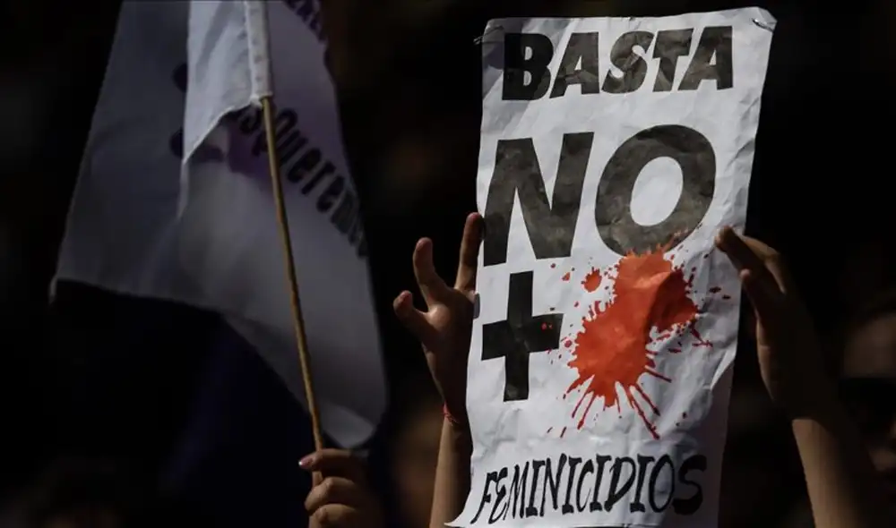 La propuesta legislativa de eliminar el feminicidio del Código Penal, presentada por la congresista Milagros Jáuregui, genera preocupación en medio de un aumento de casos de violencia de género en el Perú.