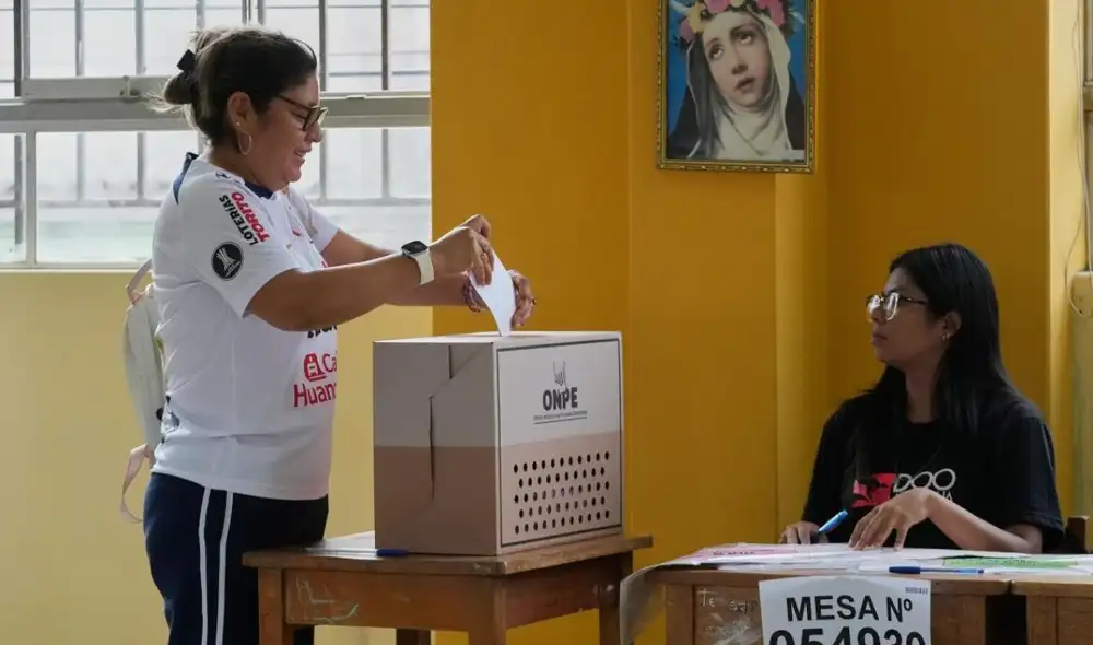 Transparencia exhorta a los partidos a no hacer " llamados a la insurgencia ni a los golpes de Estado"