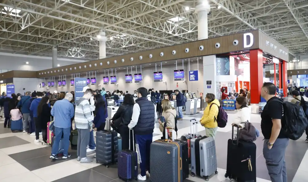 Desde diciembre del 2025 se cobra la TUUA de transferencia en el aeropuerto Jorge Chávez vía módulos.