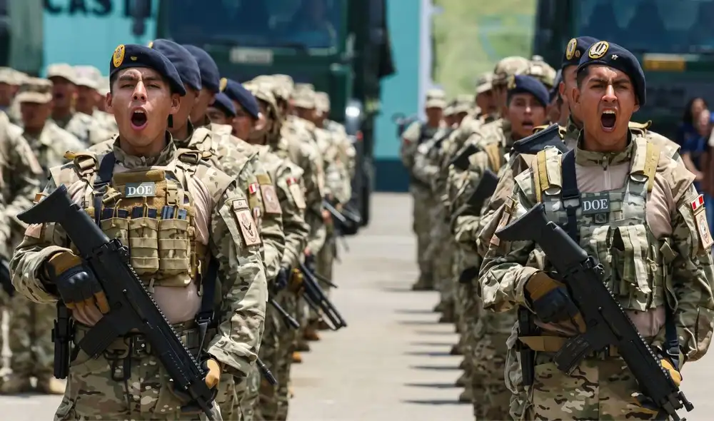 El Gobierno del Perú oficializó un aumento del 50% en la asignación económica mensual para más de 45,000 jóvenes en el Servicio Militar Acuartelado, beneficiando a diferentes fuerzas armadas.