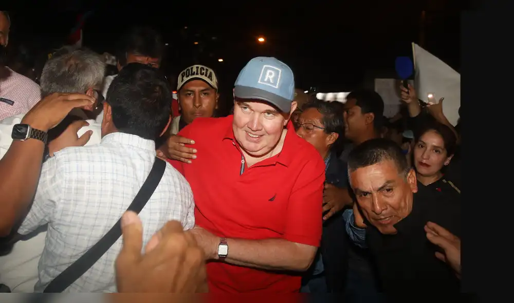 Derecha Roja Rafael Lopez Aliaga Derecha Roja Rafael Lopez Aliaga