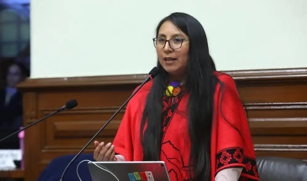 La congresista Ruth Luque consideró que la aprobación de este dictamen es  “parte de la agenda de impunidad que promueve el fujimorismo”.