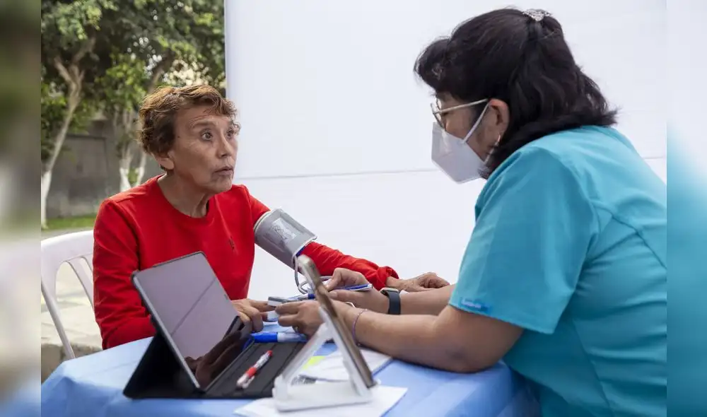 Médicos de EsSalud advierten cuidados contra la hipertensión arterial.