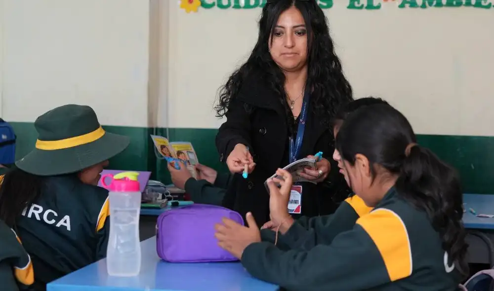 El equipo multidisciplinario brindó ponencias para prevenir conductas de riesgo y fomentar una convivencia sana. Fuente: difusión.