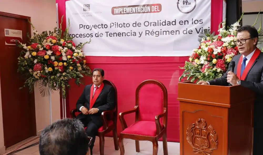 Durante el 29.° Aniversario del distrito judicial, Cáceres Valencia resalta el compromiso y liderazgo en la implementación del Sistema Corporativo de Familia. Fuente: difusión.