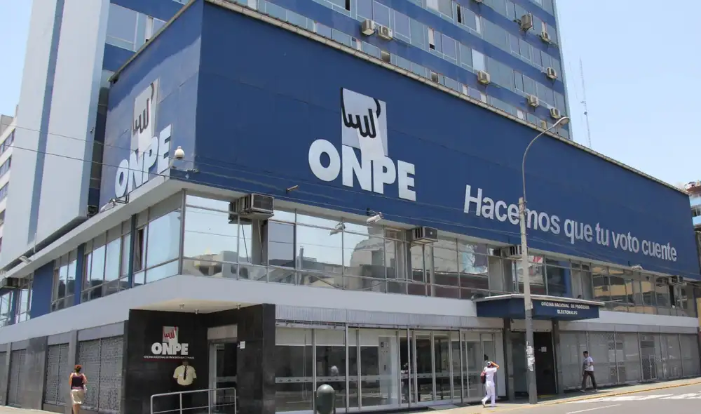 ONPE exige que los conductores del material electoral no estén inscritos en un partido político.