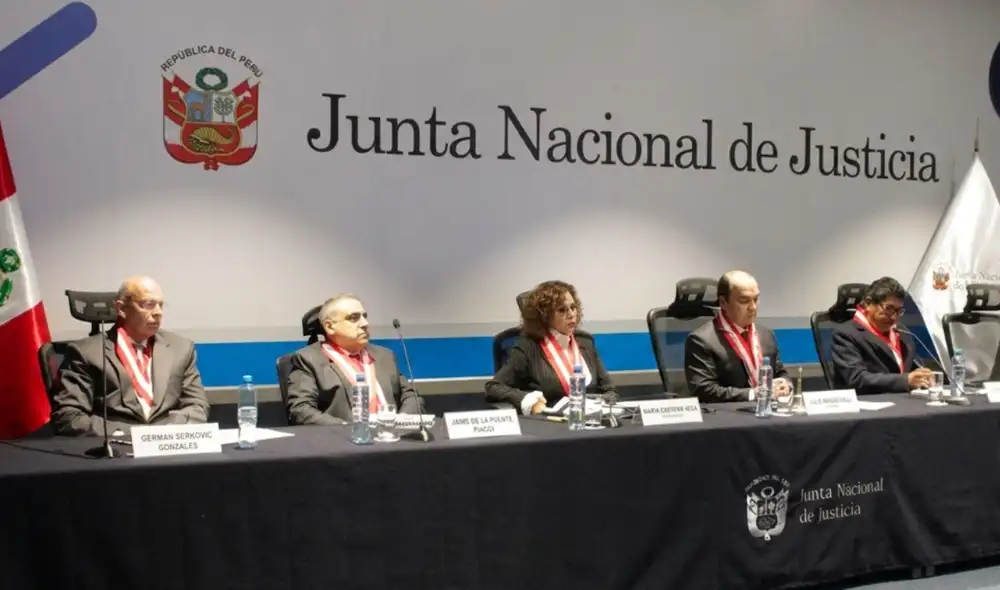 La Junta Nacional de Justicia aceptó la renuncia de Piero Corvetto en medio de cuestionamientos del proceso electoral. Foto: La República.