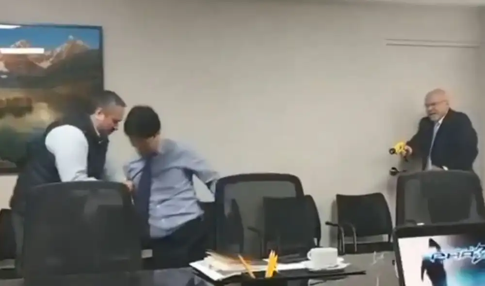 La Superintendencia Nacional de Fiscalización Laboral (Sunafil) iniciará una inspección en la Municipalidad de Surco tras la difusión de un video del alcalde Carlos Bruce usando un taser.