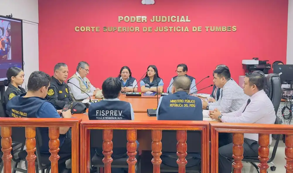 El encuentro reunió a autoridades de la PNP, Fiscalía y Migraciones. Fuente: facebook.