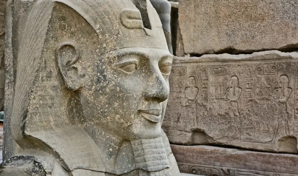 Ramsés II fue uno de los gobernantes más destacados y recordados del antiguo Egipto. Foto: Depositphotos Ramsés II fue uno de los gobernantes más destacados y recordados del antiguo Egipto. Foto: Depositphotos