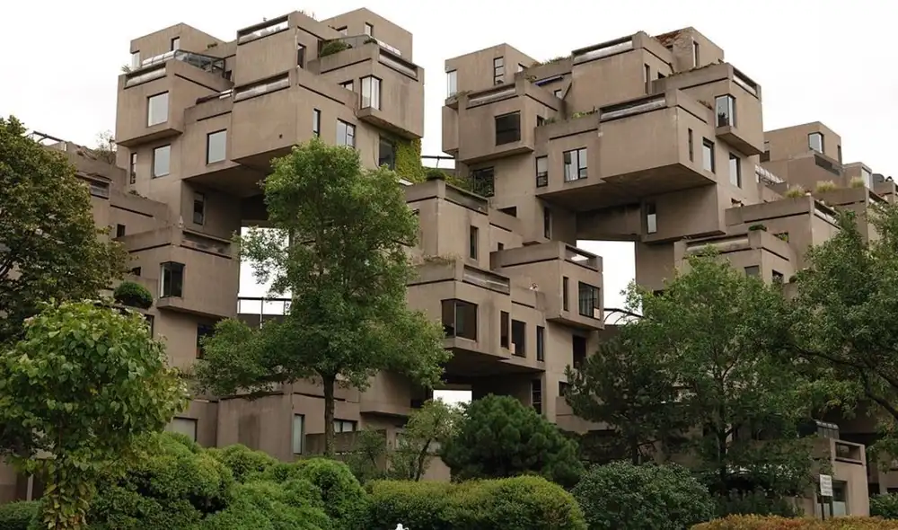 Habitat 67, un icónico complejo residencial en Canadá, revolucionó la vivienda urbana con su diseño modular.
