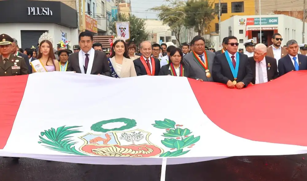 Las celebraciones incluyeron un paseo de la bandera y una sesión solemne. Fuente: facebook. Las celebraciones incluyeron un paseo de la bandera y una sesión solemne. Fuente: facebook.