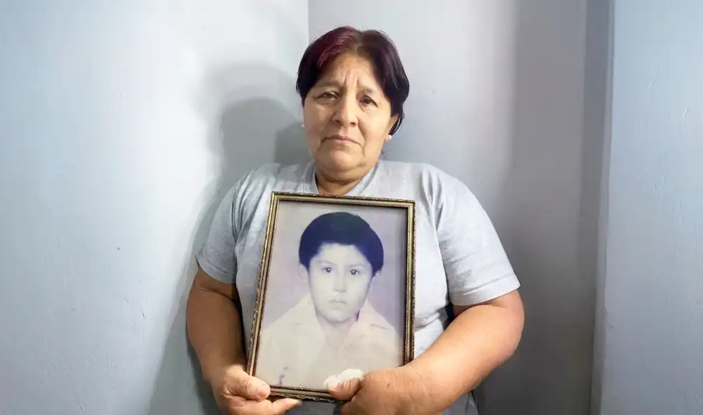 Retrato de familia: Rosa Rojas y Manuel Ríos y sus hijos: el mayor, Javier, l centro, Cristina y la menor Ingrid. Foto: La República Retrato de familia: Rosa Rojas y Manuel Ríos y sus hijos: el mayor, Javier, l centro, Cristina y la menor Ingrid. Foto: La República