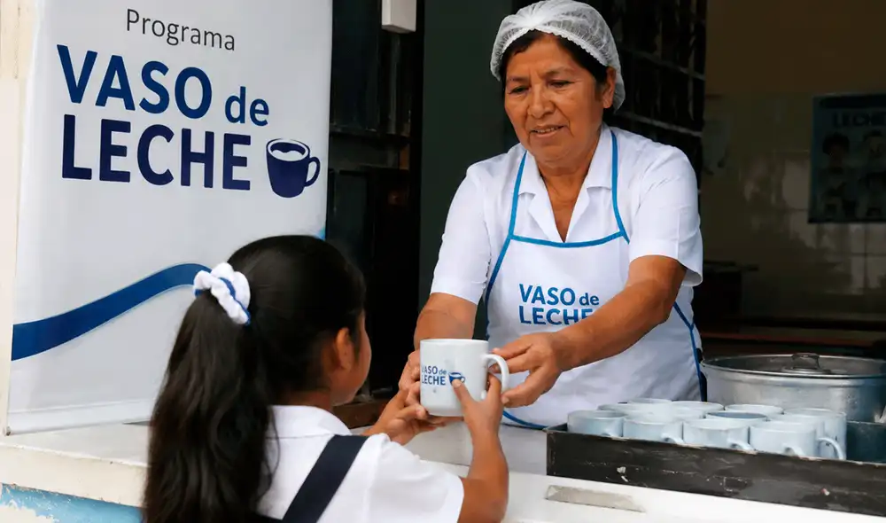 Poder Ejecutivo aprueba transferencia de S/23.319.205 a gobiernos locales para financiar el Vaso de Leche. Poder Ejecutivo aprueba transferencia de S/23.319.205 a gobiernos locales para financiar el Vaso de Leche.
