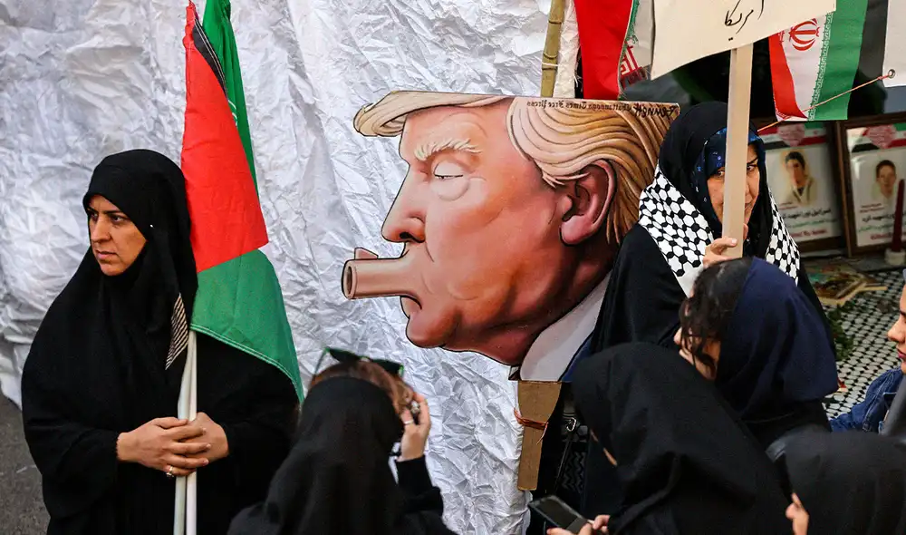 Trump envió una versión más estricta del protocolo de acuerdo a Irán, que incluye compromisos sobre el programa nuclear y un eventual alto al fuego de 60 días. Foto: AFP. Trump envió una versión más estricta del protocolo de acuerdo a Irán, que incluye compromisos sobre el programa nuclear y un eventual alto al fuego de 60 días. Foto: AFP.