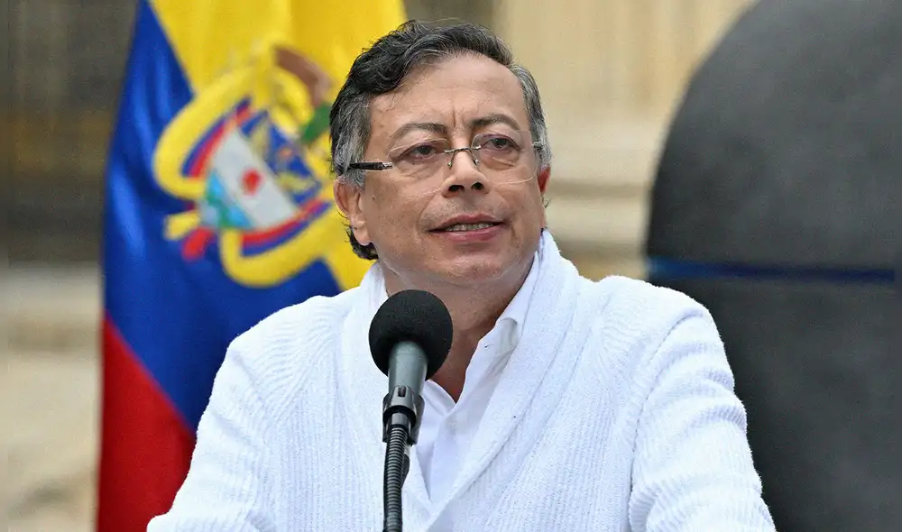 El mandatario reiteró sus dudas sobre la fiabilidad del software de conteo de votos, gestionado por empresas privadas. Foto: AFP.