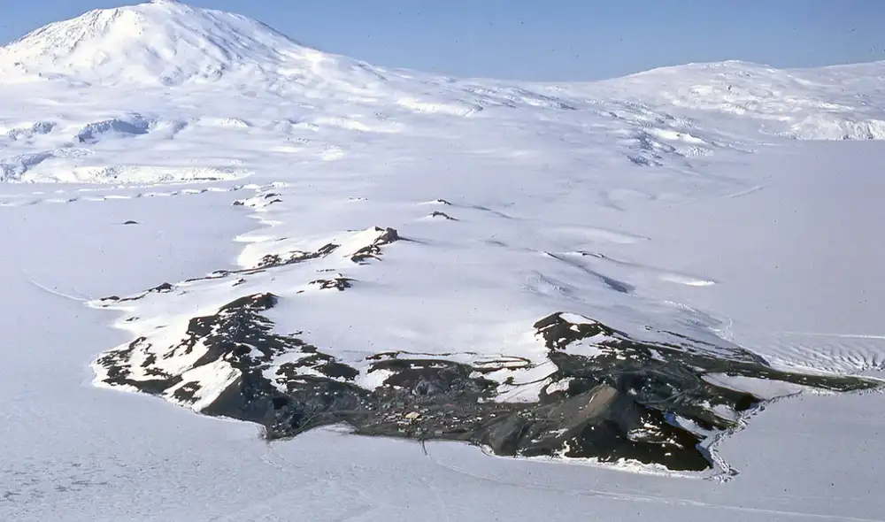 Debajo del hielo de la Antártida se esconde un paisaje que ha permanecido intacto durante millones de años. Foto: Ralph Lewis /Cool Antarctica Debajo del hielo de la Antártida se esconde un paisaje que ha permanecido intacto durante millones de años. Foto: Ralph Lewis /Cool Antarctica