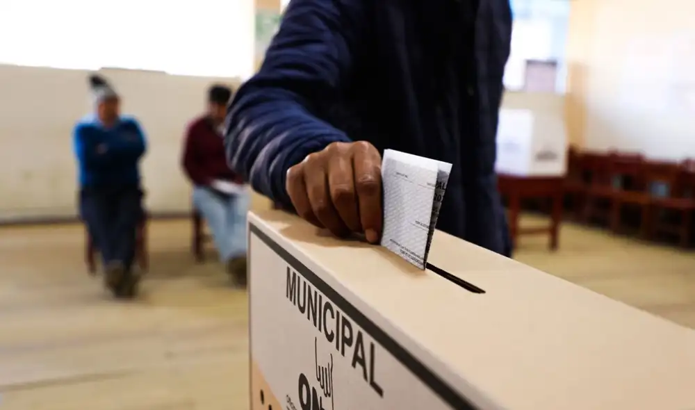 Trabajadores podrán ausentarse hasta cuatro días para votar y miembros de mesa tendrán descanso laboral. Trabajadores podrán ausentarse hasta cuatro días para votar y miembros de mesa tendrán descanso laboral.