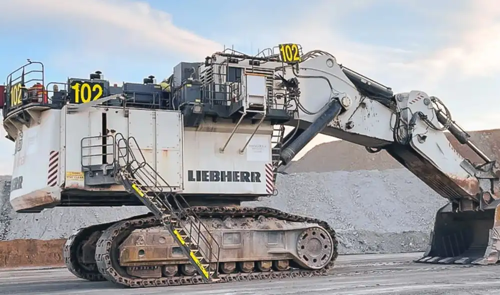 La transformación de la Liebherr R 996, desarrollada por Lloyds Metals and Energy, es un avance clave hacia la reducción de emisiones y mejora la eficiencia operativa en minería. La transformación de la Liebherr R 996, desarrollada por Lloyds Metals and Energy, es un avance clave hacia la reducción de emisiones y mejora la eficiencia operativa en minería.