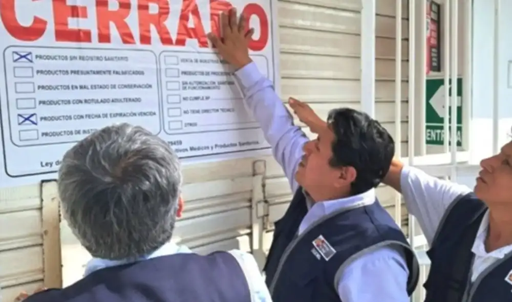 El Ministerio de Salud realiza operativos a nivel nacional para combatir el comercio ilegal de medicamentos, interviniendo más de 2.272 farmacias y boticas. El Ministerio de Salud realiza operativos a nivel nacional para combatir el comercio ilegal de medicamentos, interviniendo más de 2.272 farmacias y boticas.