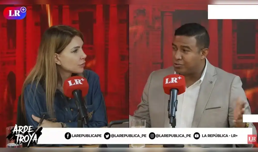 Juliana Oxenford entrevista a Ernesto Zunini Juliana Oxenford entrevista a Ernesto Zunini