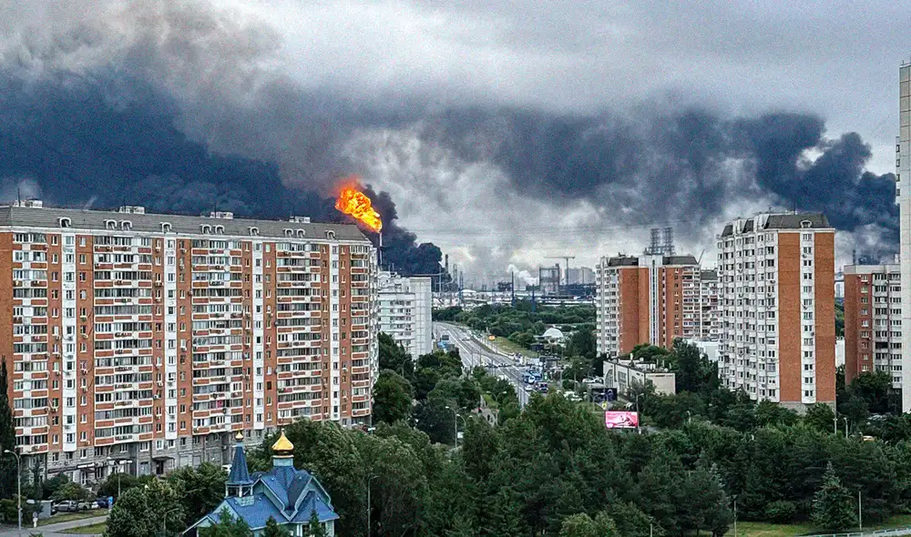 La operación provocó incendios en la capital y llevó a la evacuación de pasajeros en el aeropuerto Sheremétievo. Foto: AFP.
