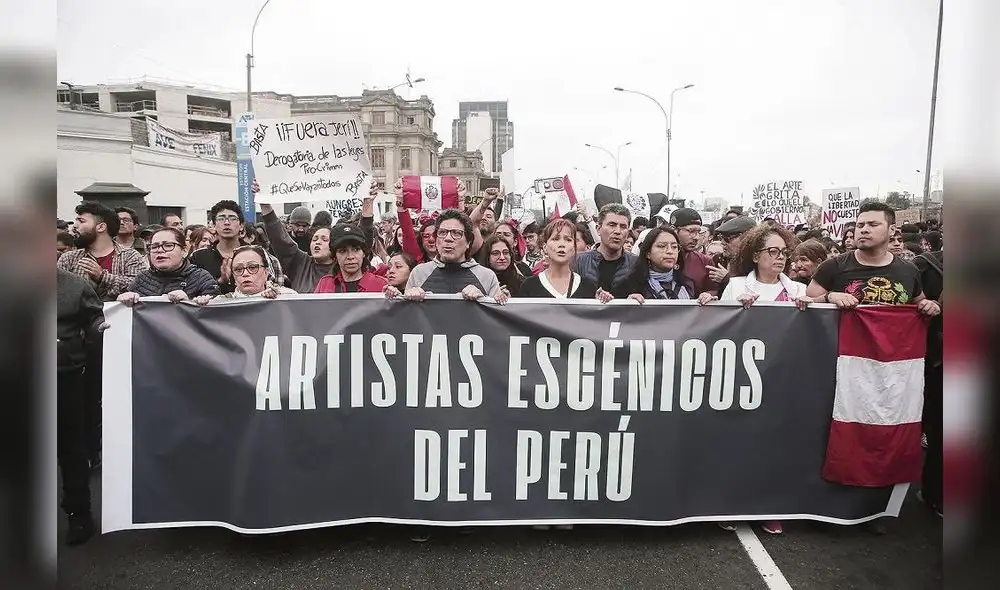 Archivo. El bloque de artistas marchó contra el gobierno de Jerí. Archivo. El bloque de artistas marchó contra el gobierno de Jerí.