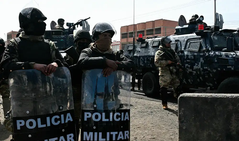 Este operativo se lleva a cabo bajo el estado de excepción, con medidas que buscan respetar derechos humanos. Foto: AFP. Este operativo se lleva a cabo bajo el estado de excepción, con medidas que buscan respetar derechos humanos. Foto: AFP.