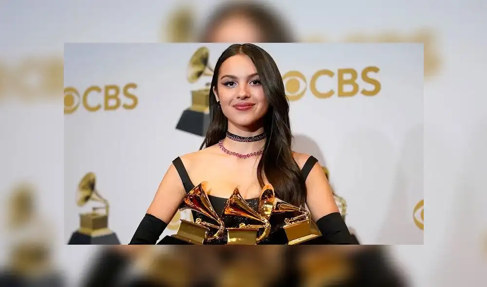 Ganó tres premios Grammy en 2022. Ganó tres premios Grammy en 2022.